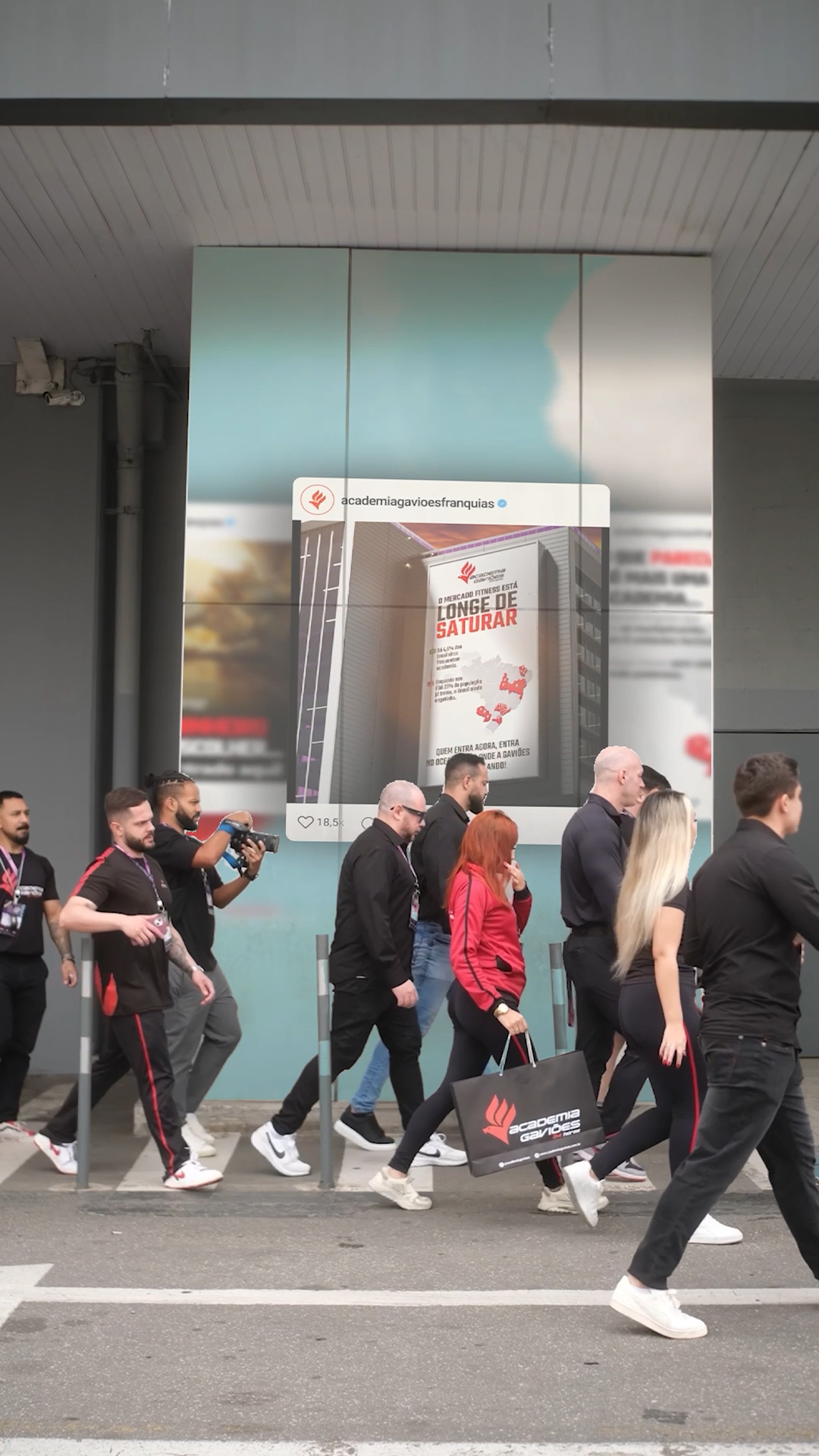 Thumbnail vertical de cobertura de evento para Fitness Brasil